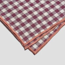Berry Gingham Linen Napkin Set Of 4 8 Berry Gingham Linen Napkin Set Of 4 -Bed Linings Sales Shop Piglet in Bed Tableware Details Berry 01 grey BG